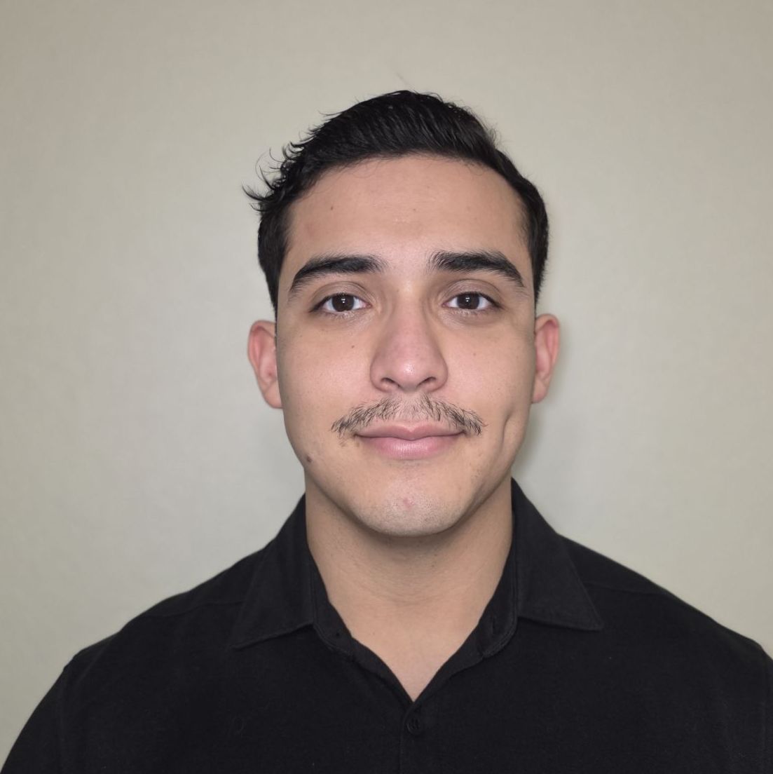 Profile of Hiram Fuentes