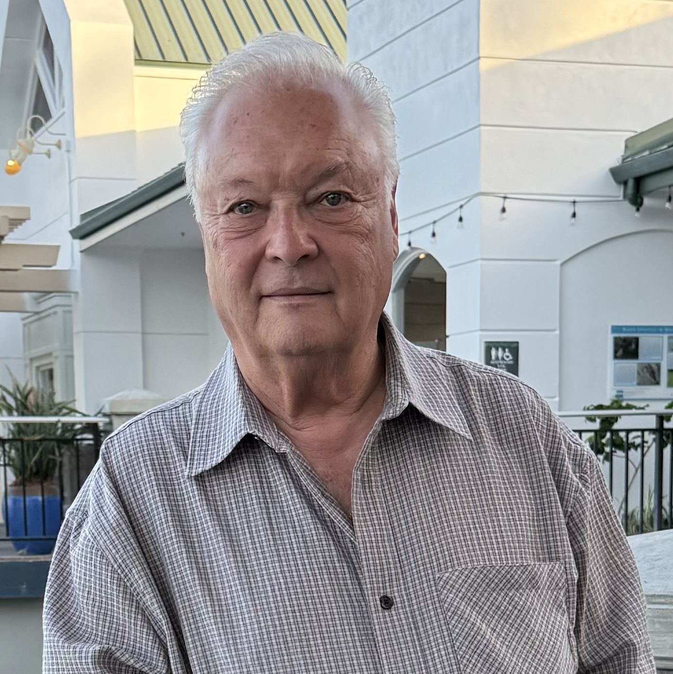 Profile of Marc Leunis