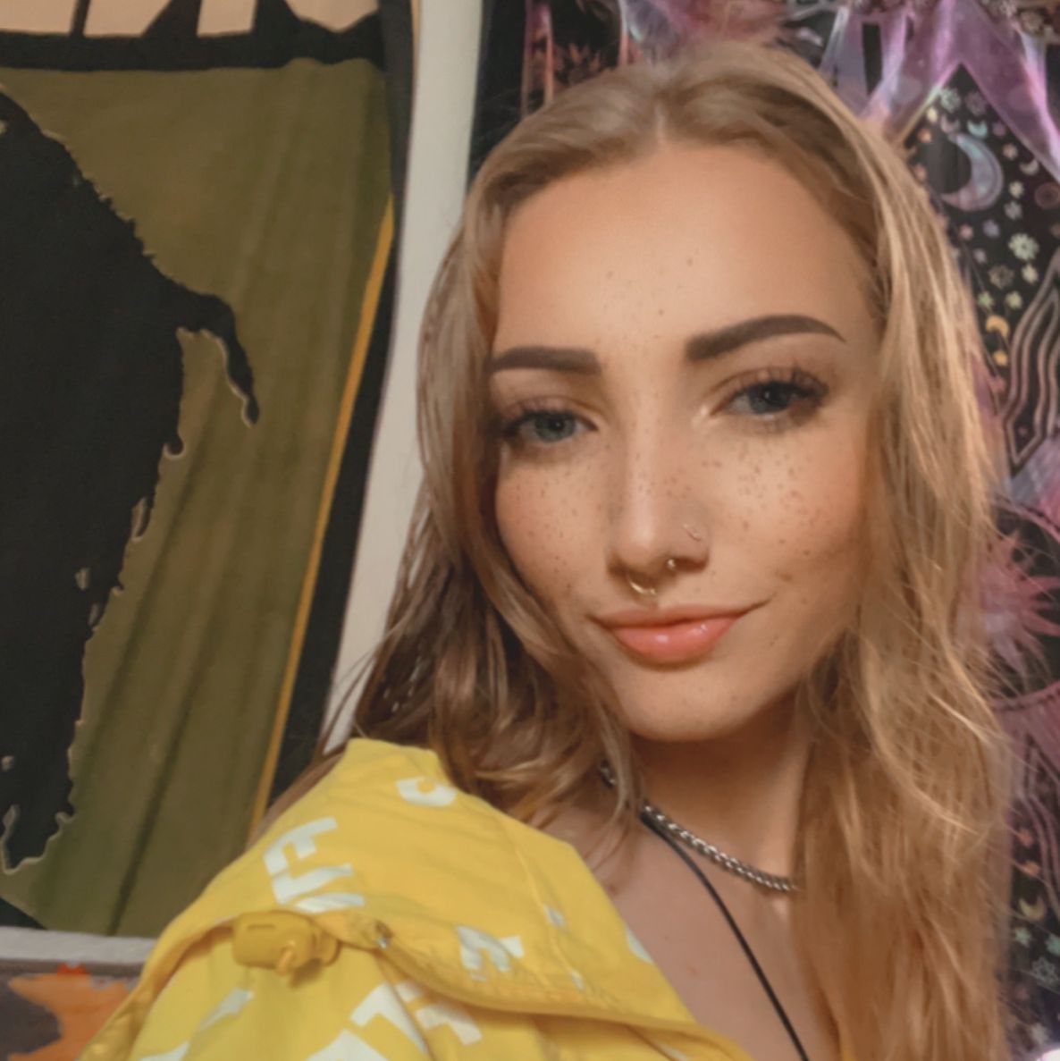 Profile of Holly Scroggins