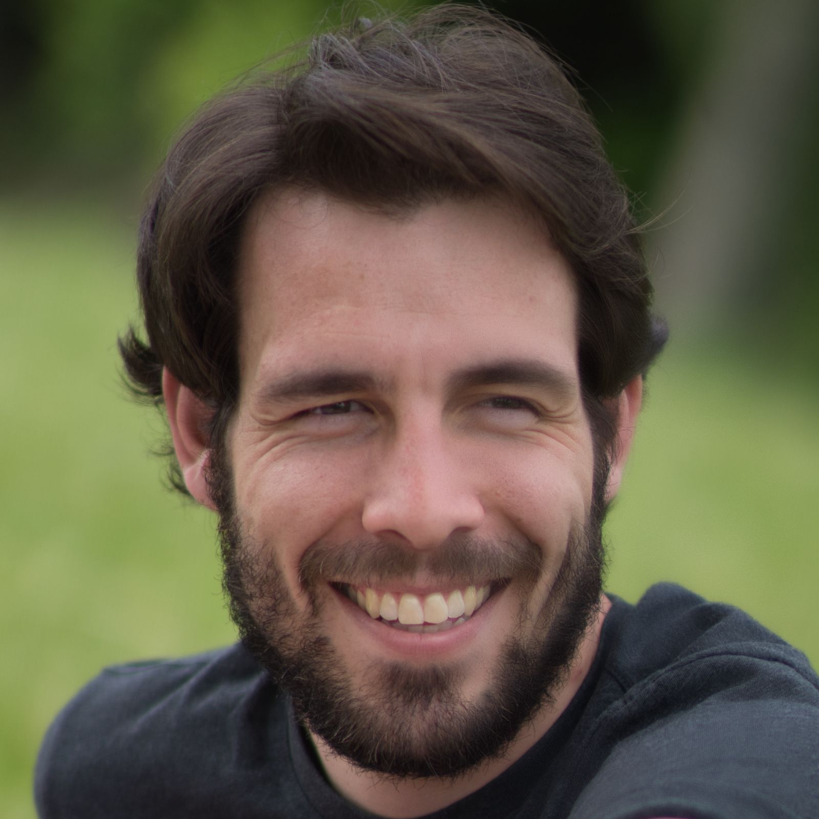 Profile of Aratz Pinter