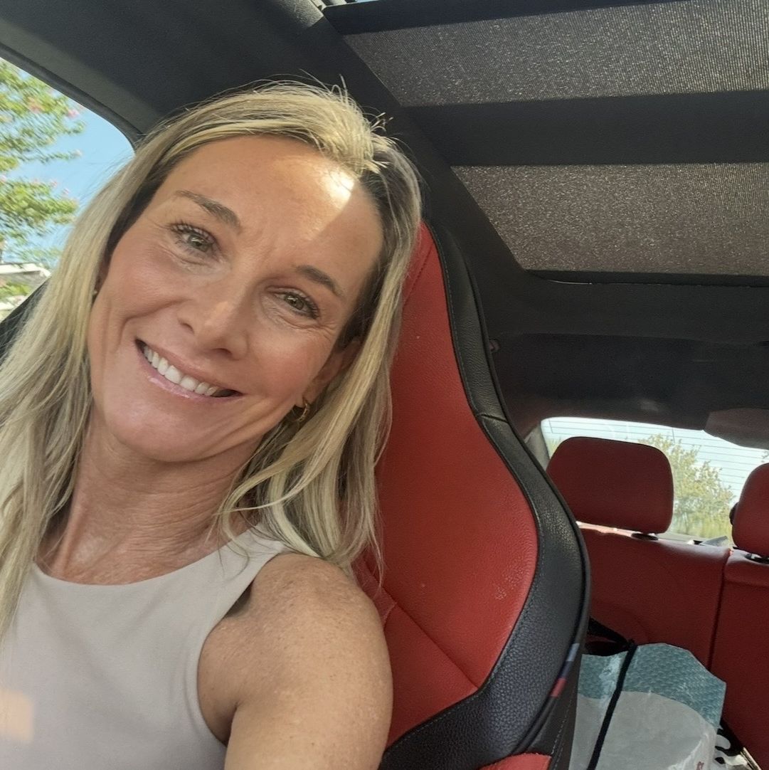 Profile of Kelley Schrott