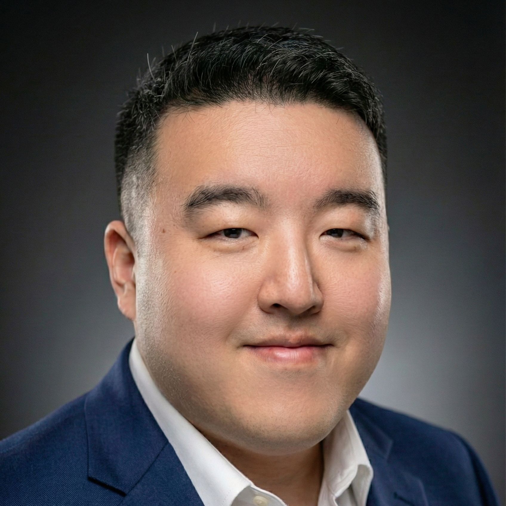 Profile of Robin Zhao