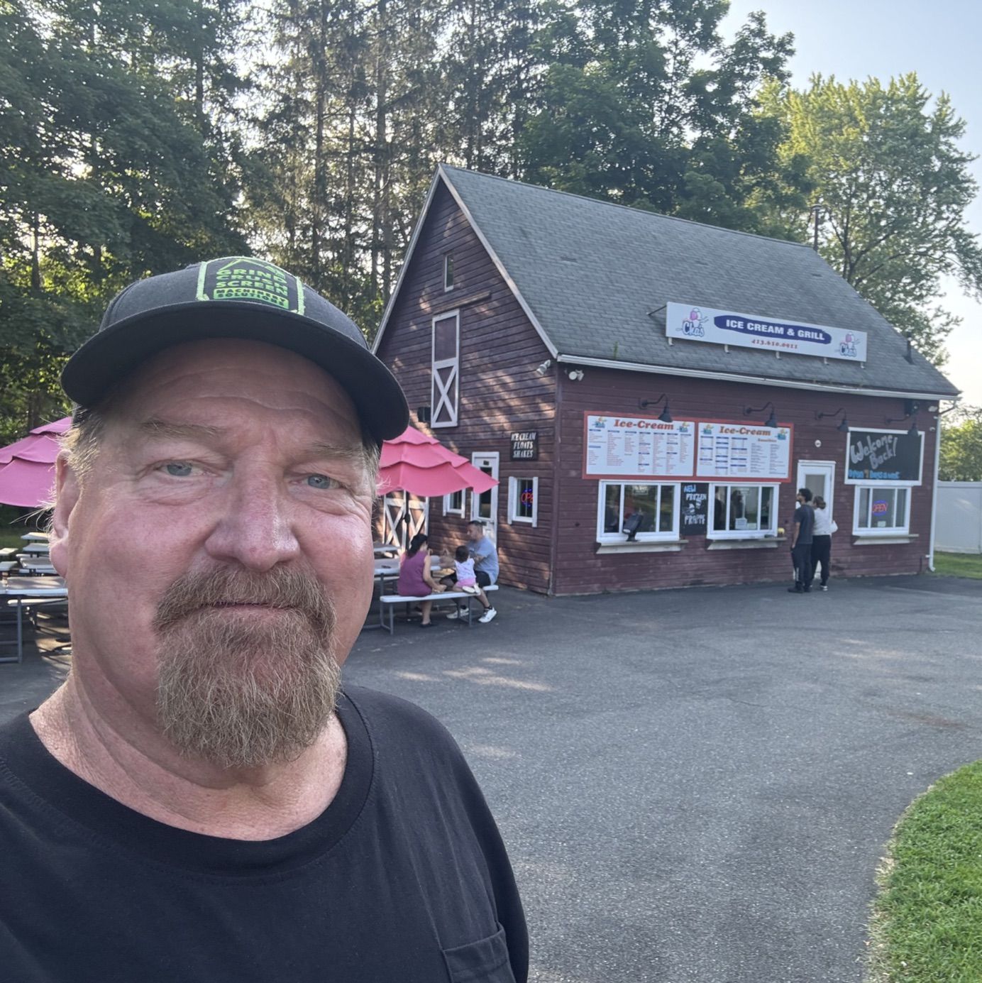 Profile of Perry Holt