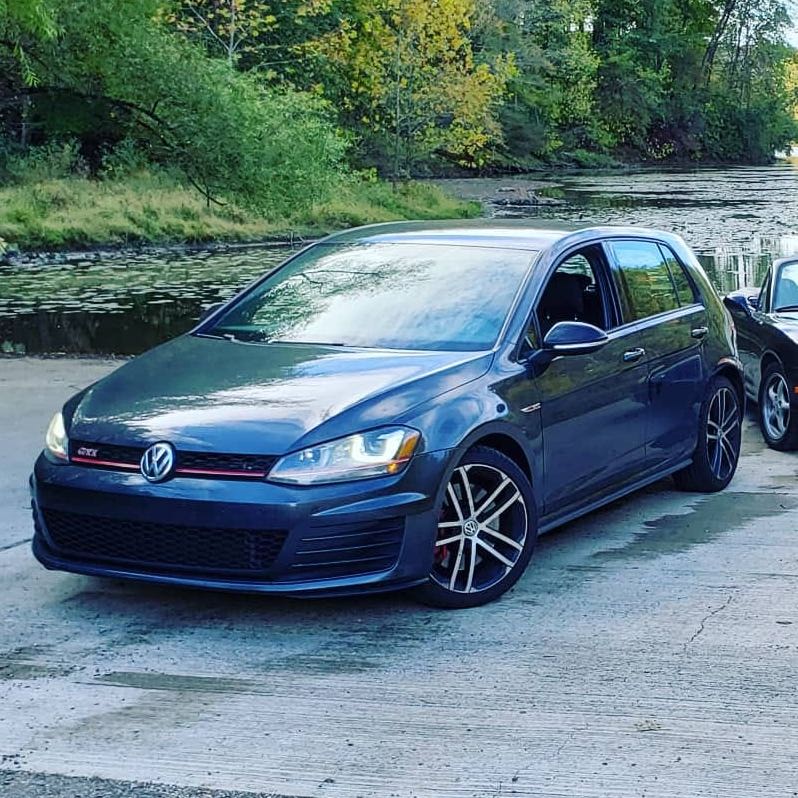 Profile of Kyle MacKenzie