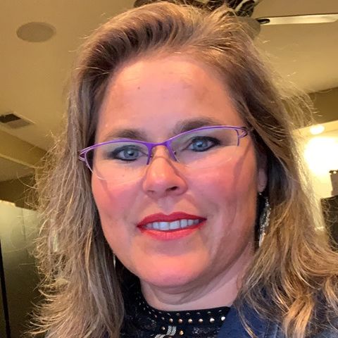 Profile of Carrie Panek