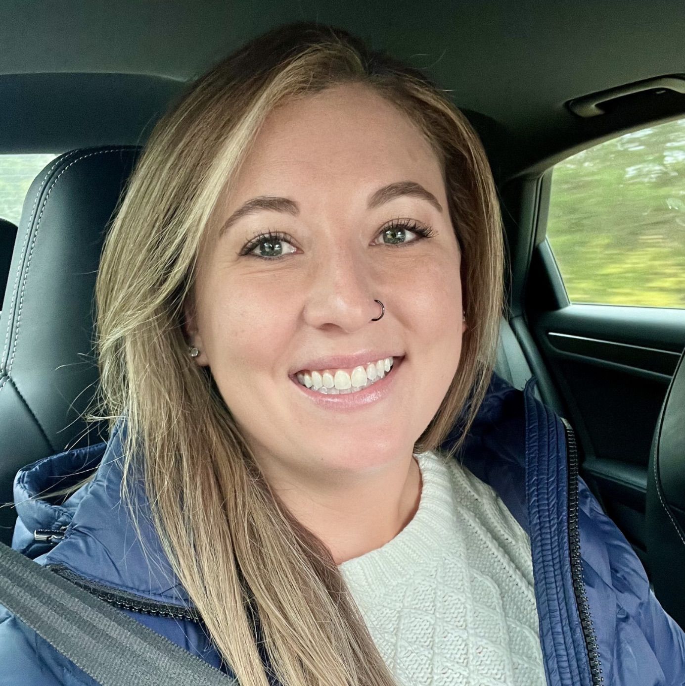 Profile of Rebekah Thomason