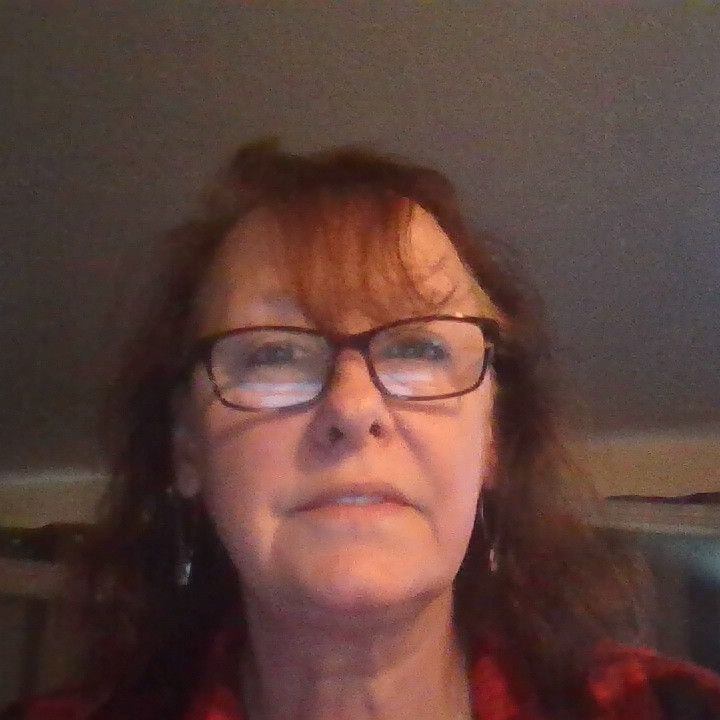 Profile of Beth Thaxton