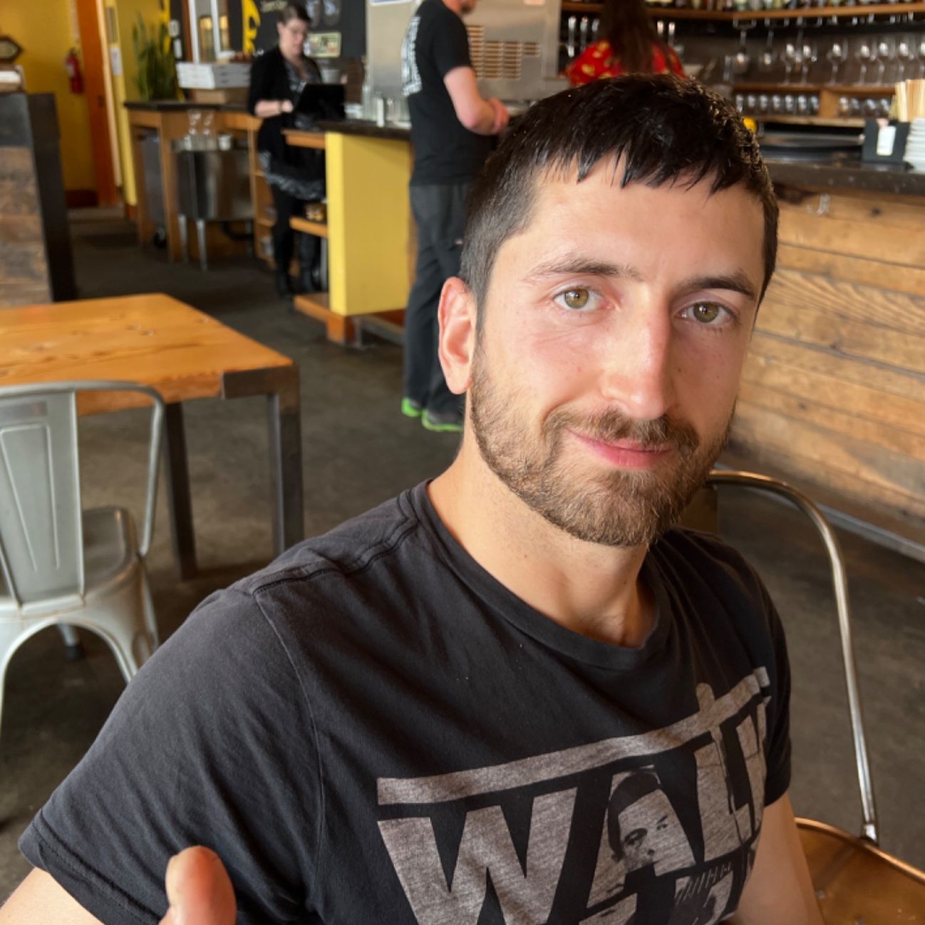 Profile of Aron Suto