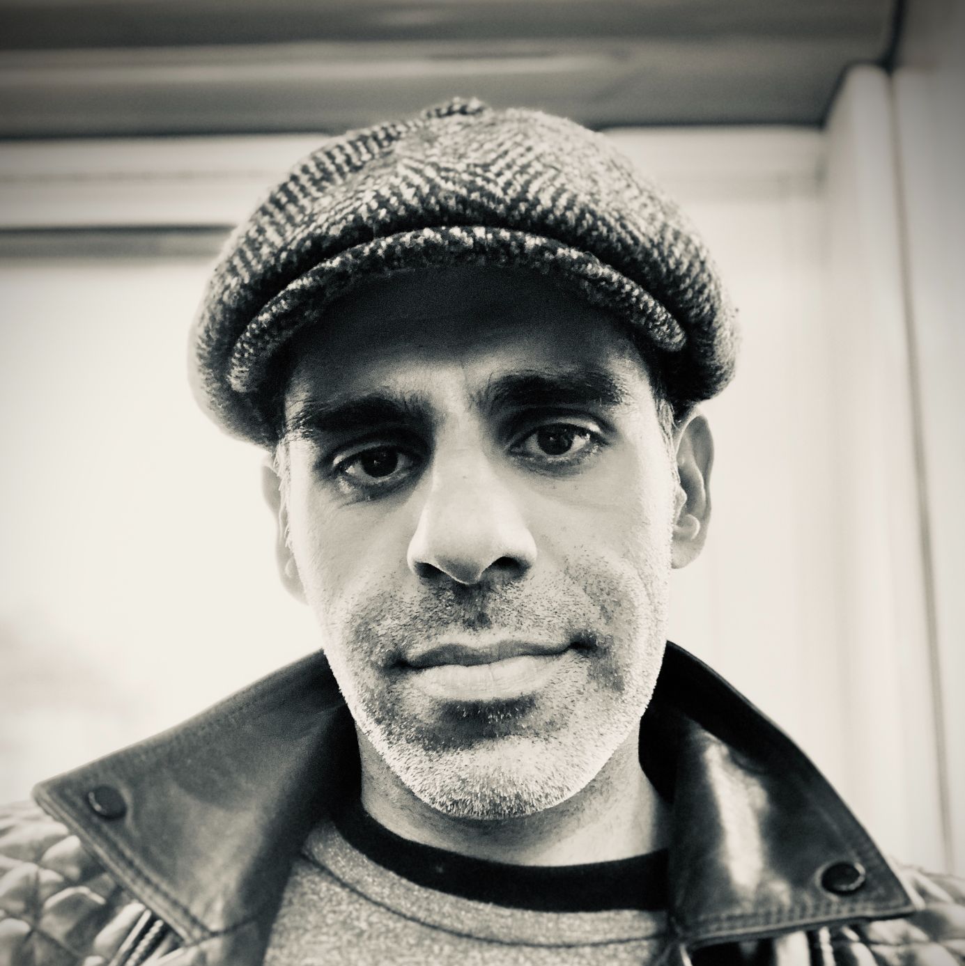 Profile of Amit Ahluwalia