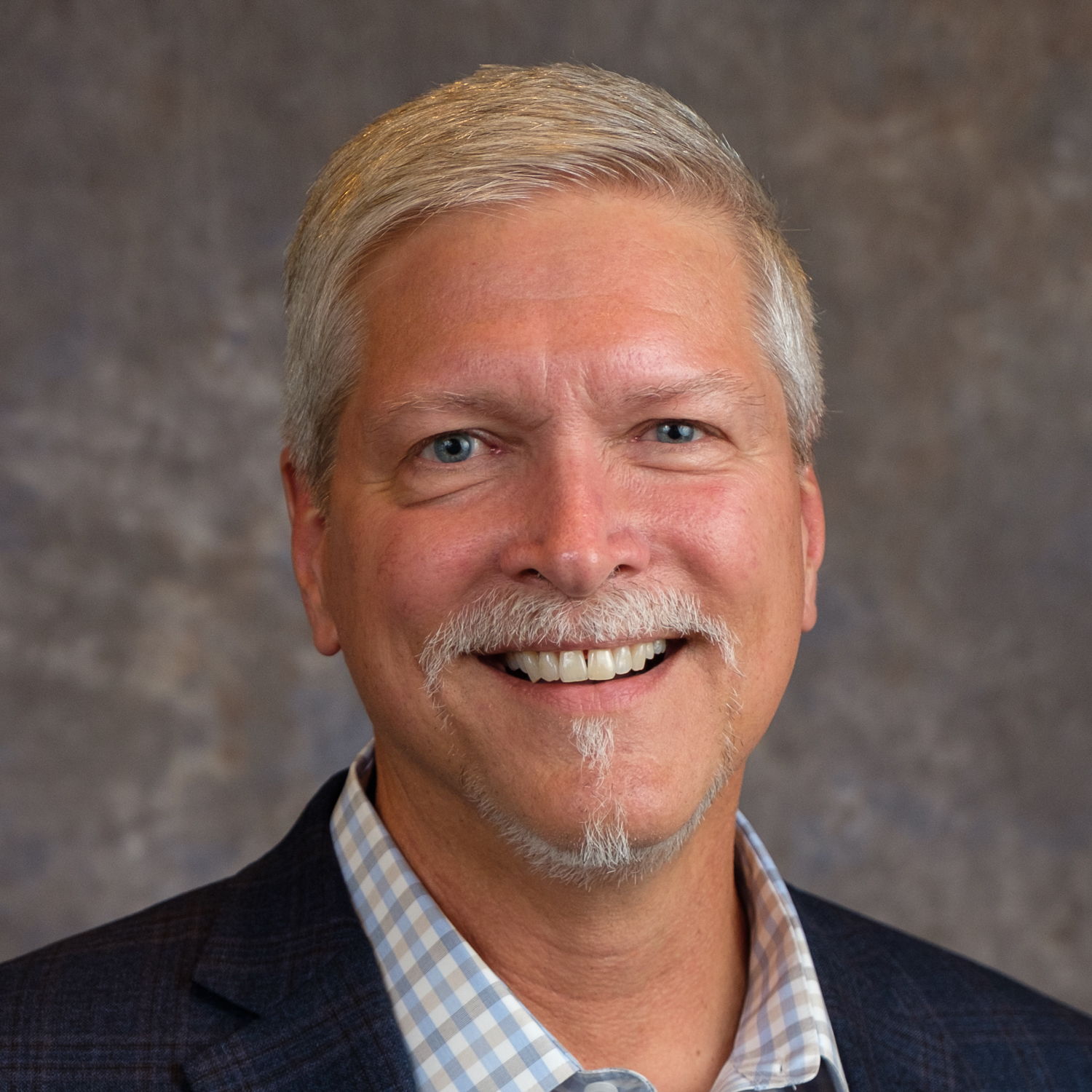 Profile of Scott Steinhauer