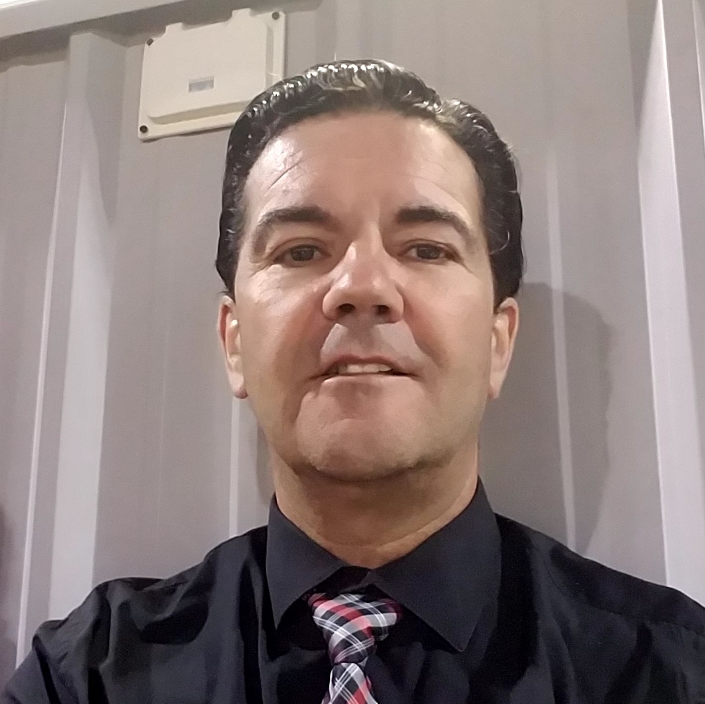 Profile of Agostinho Oliveira