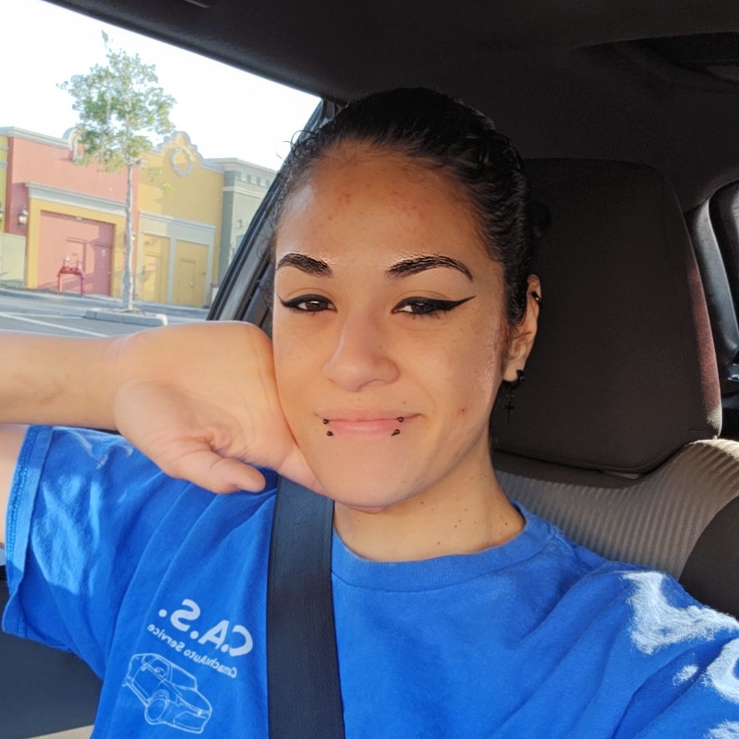 Profile of Roselinne Camacho