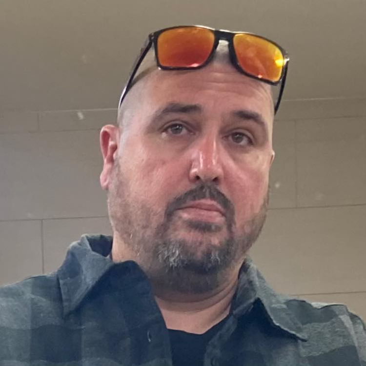 Profile of Richard Barreraz