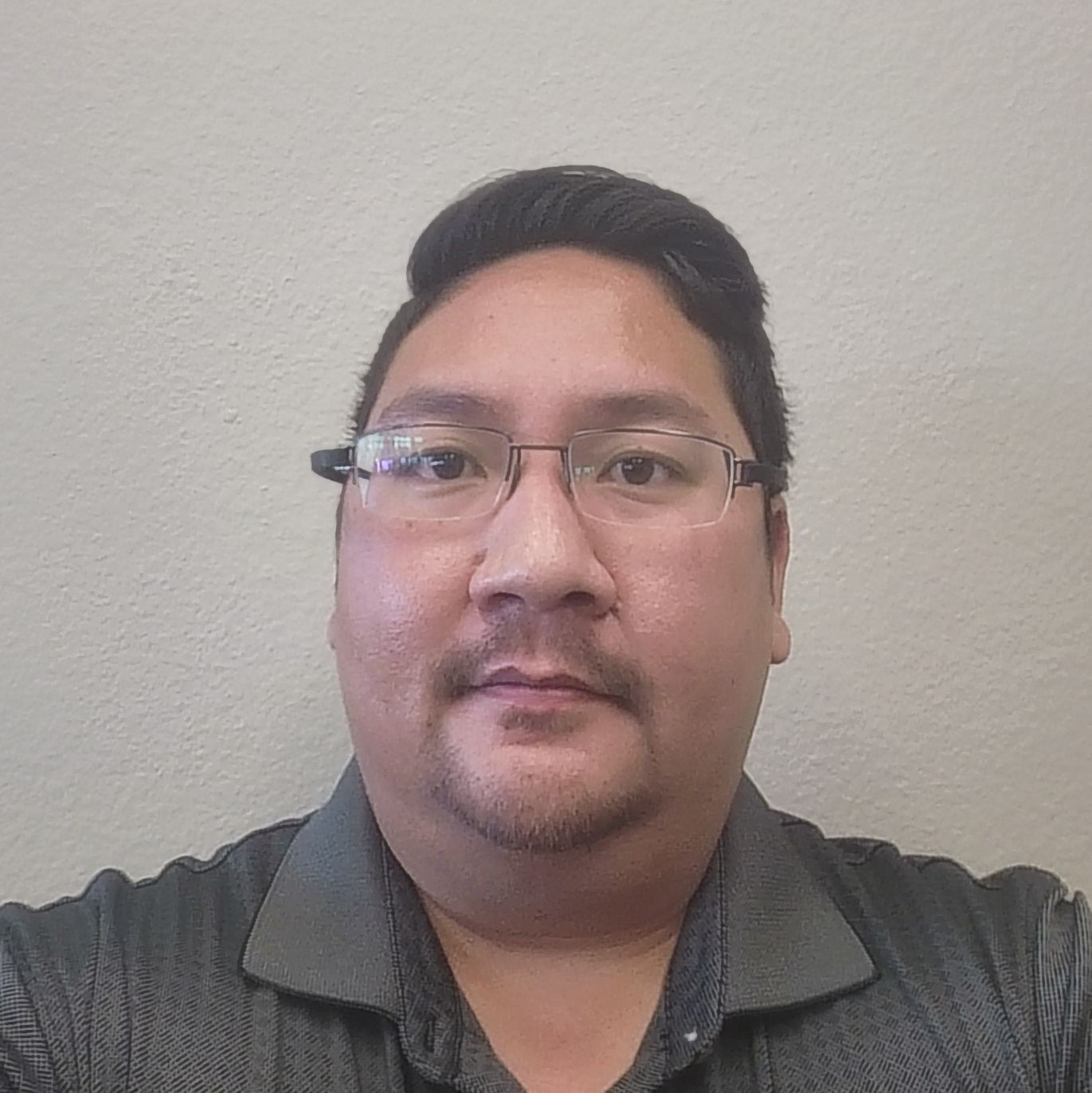 Profile of Carlos Aldanese