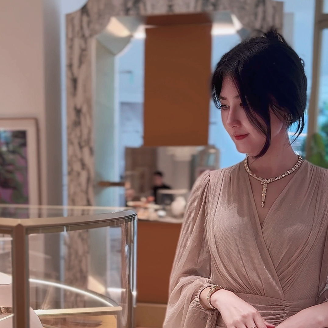 Profile of Diana Liang