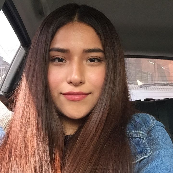 Profile of Aline Villaseñor