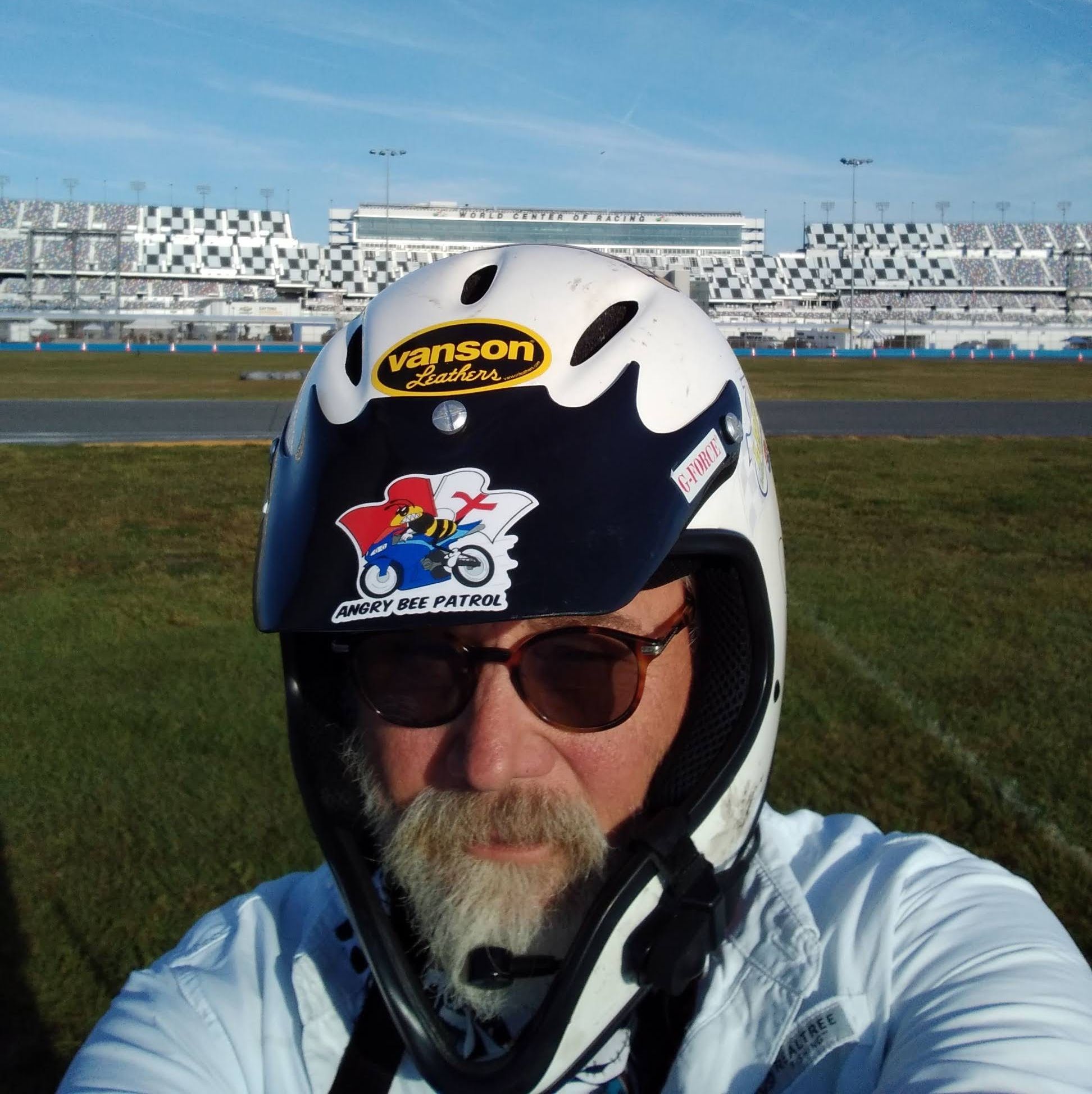 Profile of RICHARD SAUNDERS