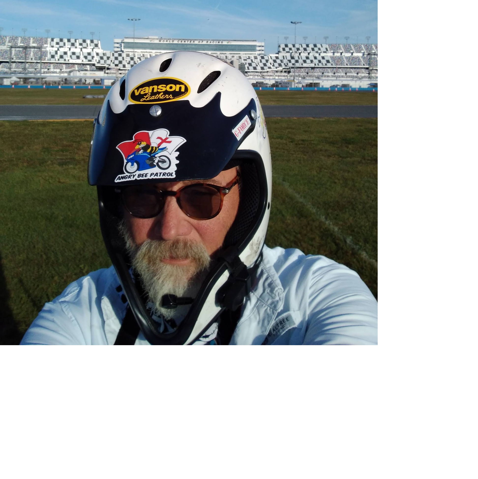 Profile of RICHARD SAUNDERS