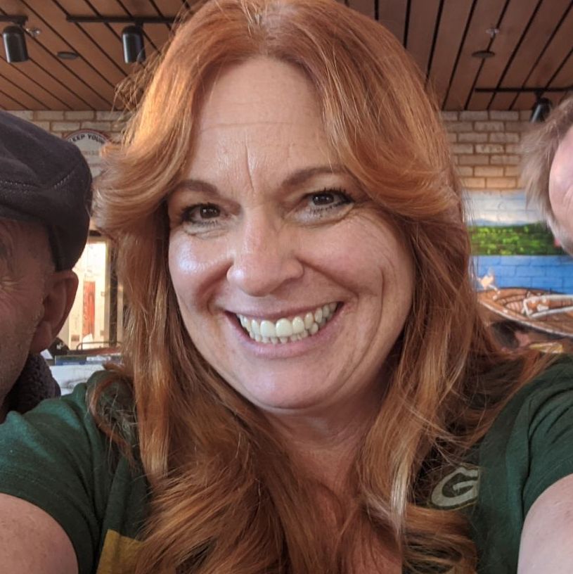 Profile of Leslie Carlos