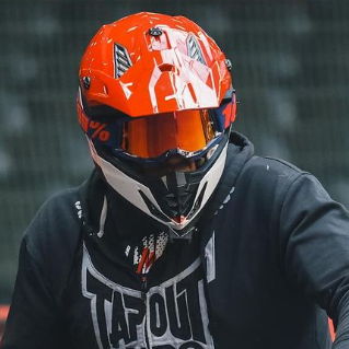 Profile of Oscar Avila