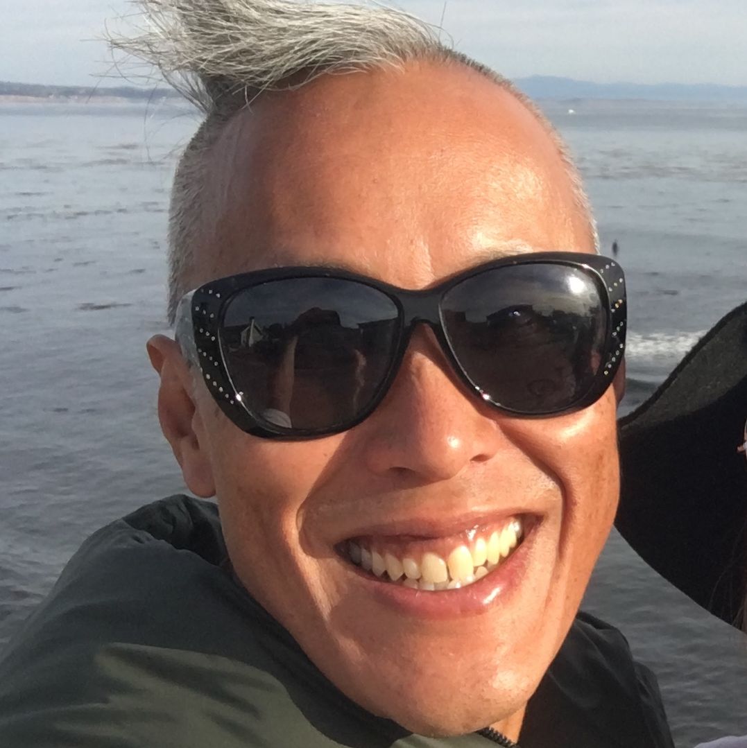 Profile of Thwen Chaloemtiarana