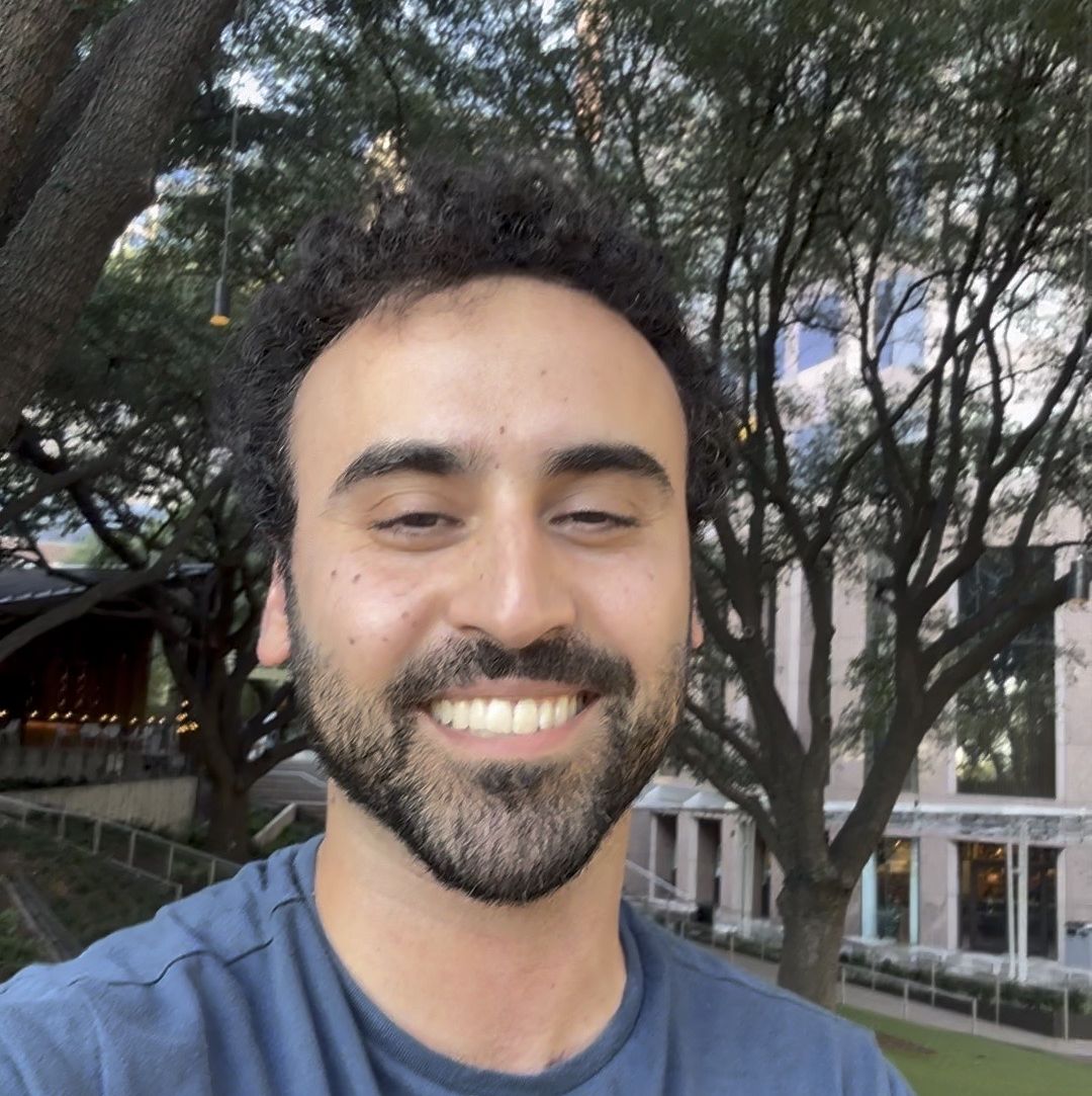 Profile of Navid Mansoory