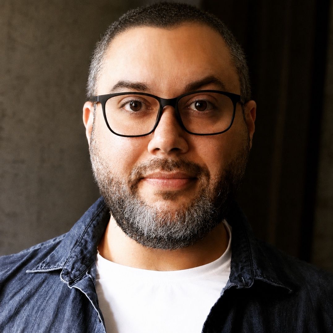 Profile of Derek Mekíta