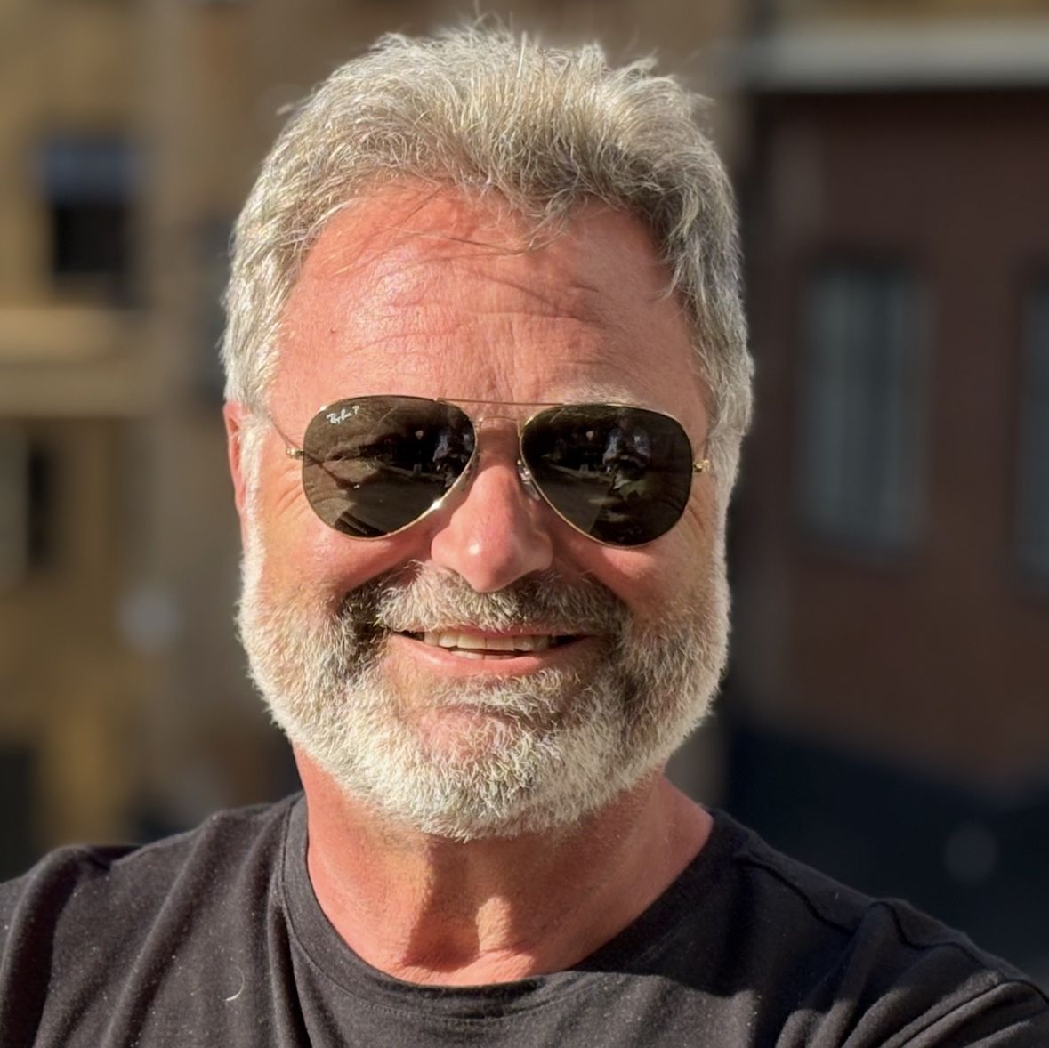 Profile of Russell Barnett