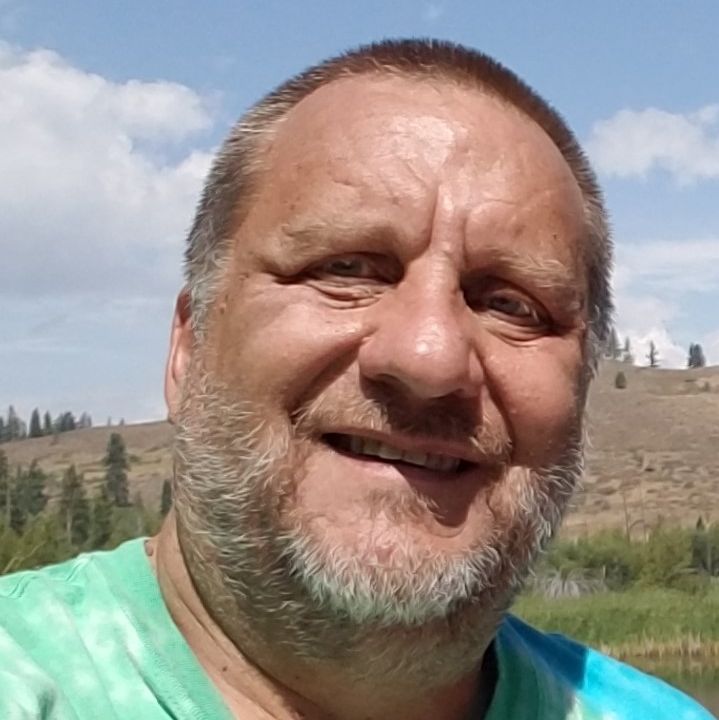 Profile of Perry Lund