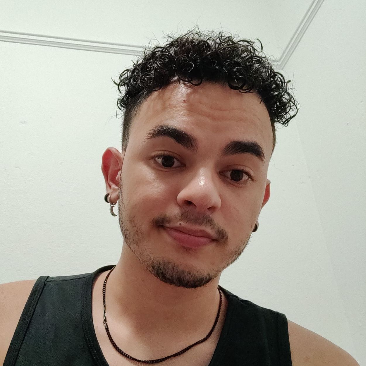 Profile of Yadriel Claudio