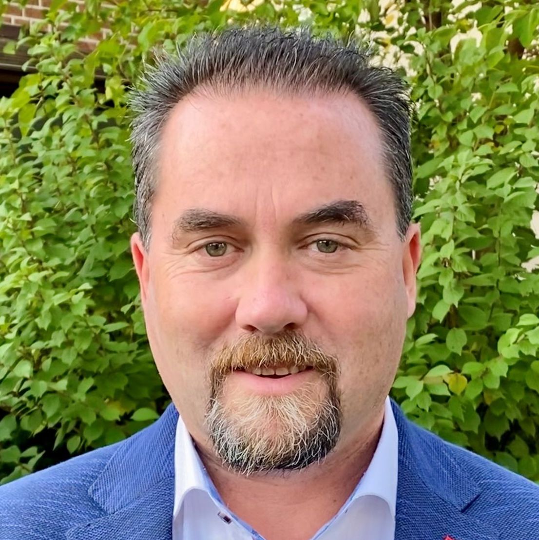 Profile of Craig Lesurf