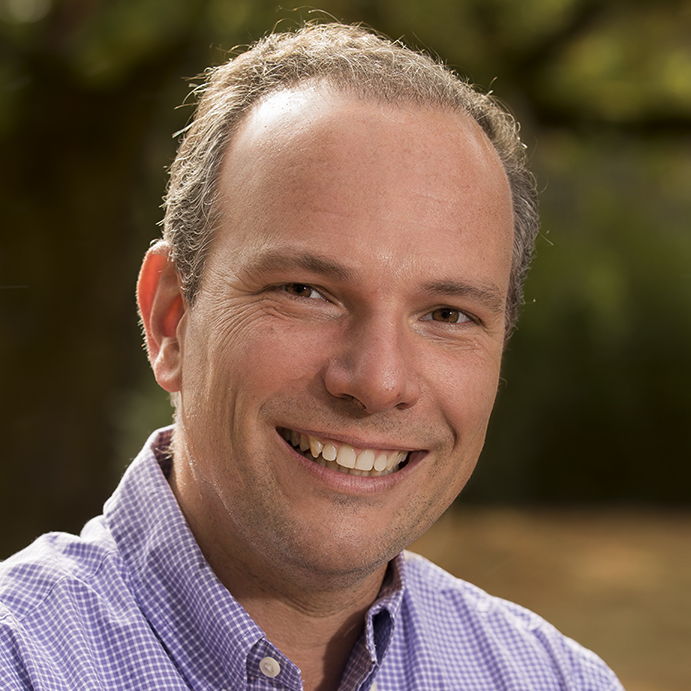 Profile of Alfredo Apolloni