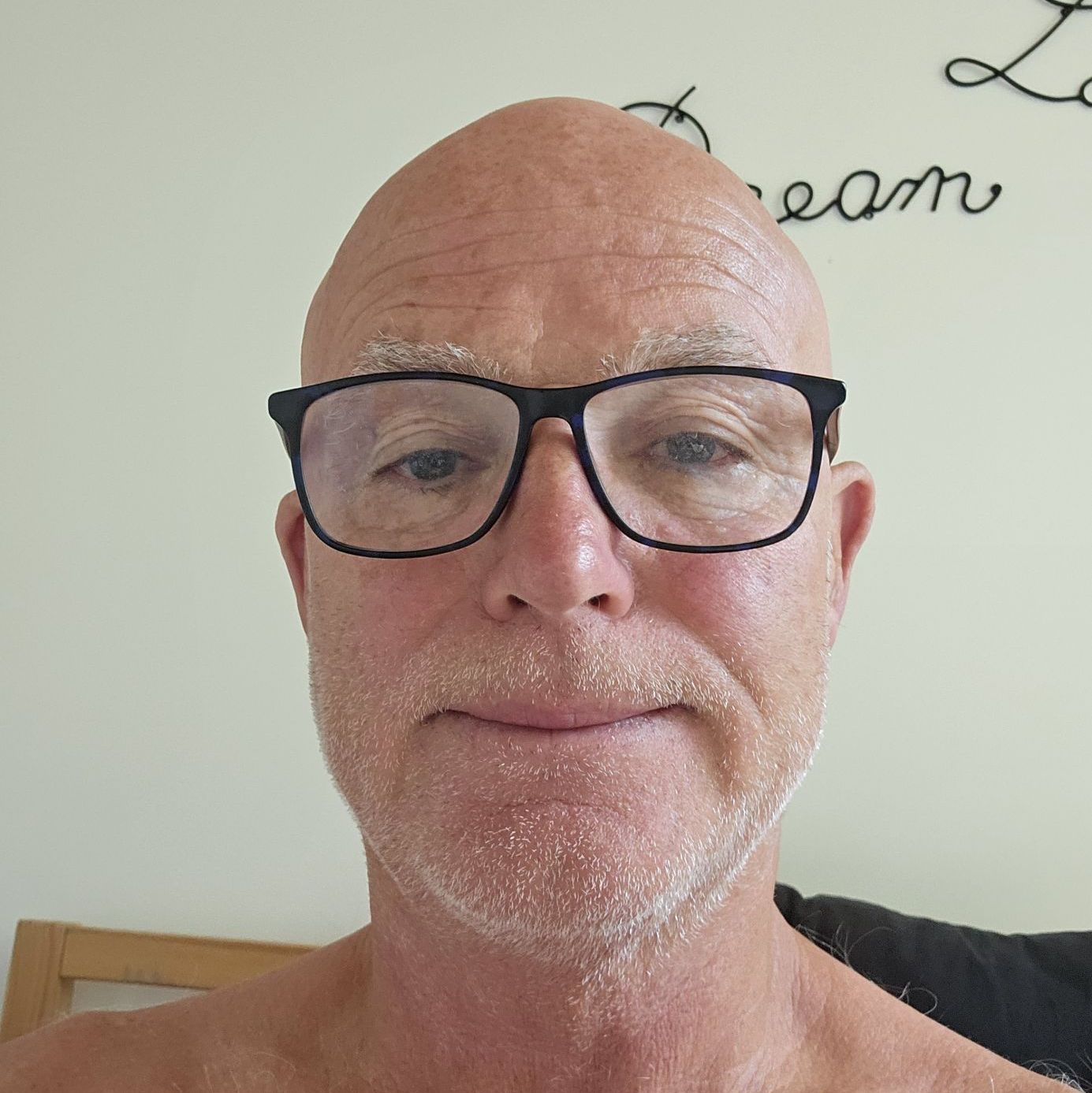 Profile of Angus MacNeil