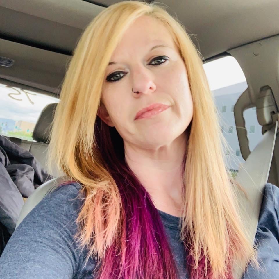 Profile of Nicole Desbrow