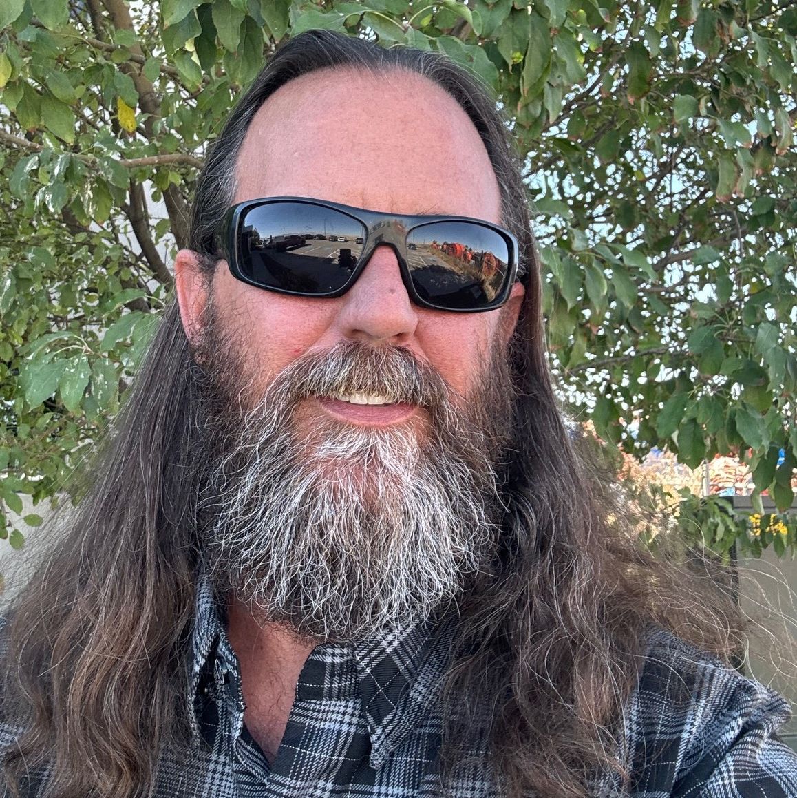 Profile of Robert Oltmanns