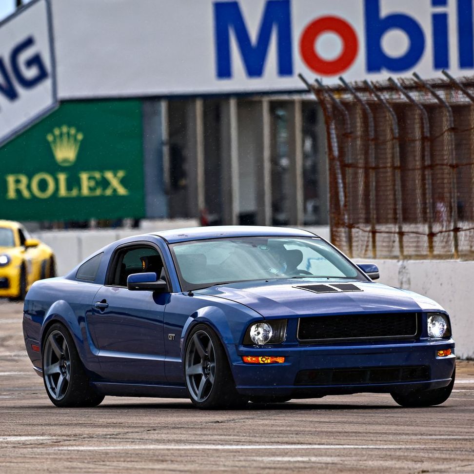 Profile of Chris Henthorne