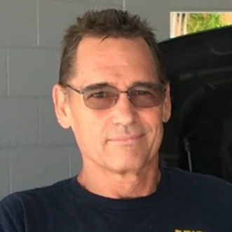 Profile of Larry Knapp