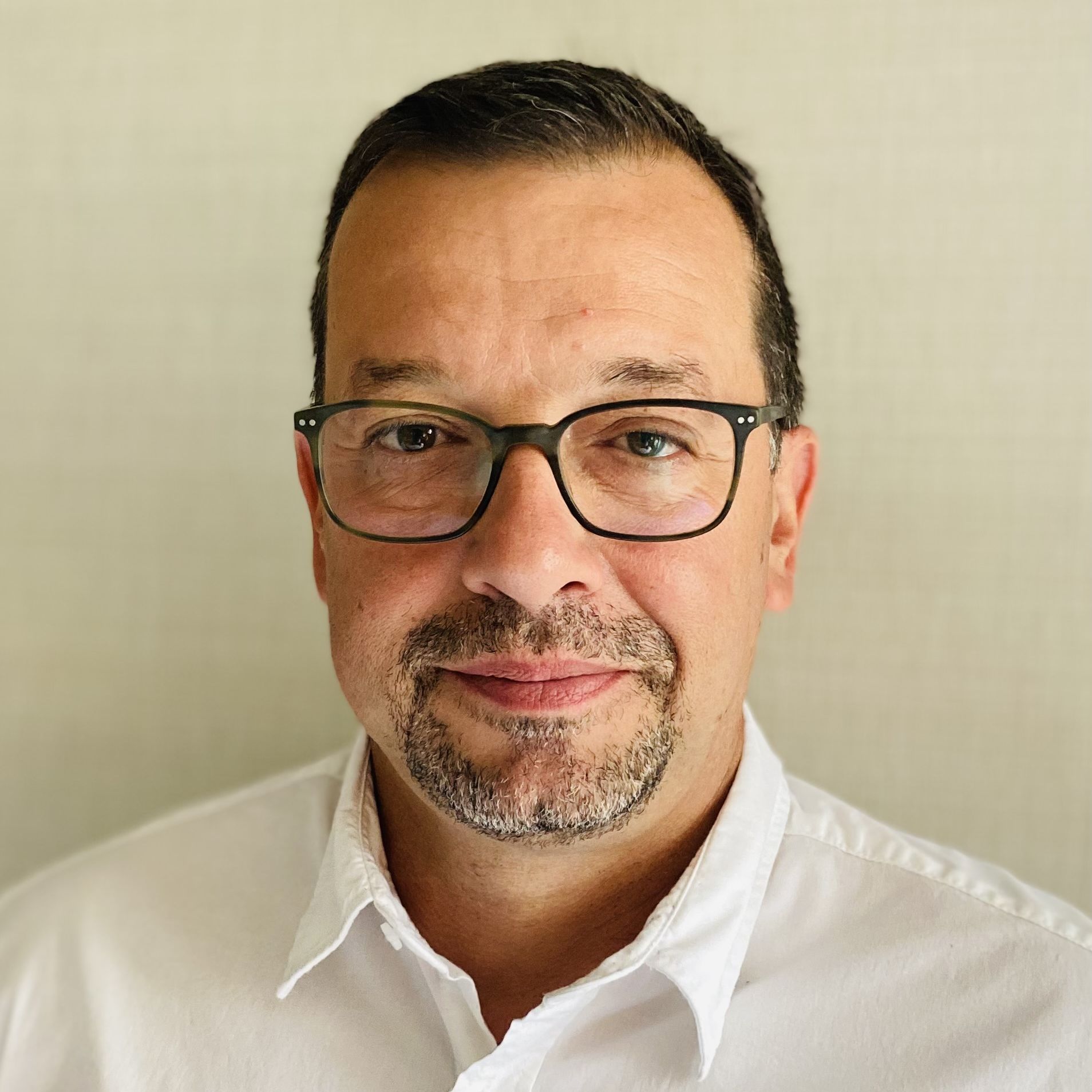 Profile of Eric Deschenes