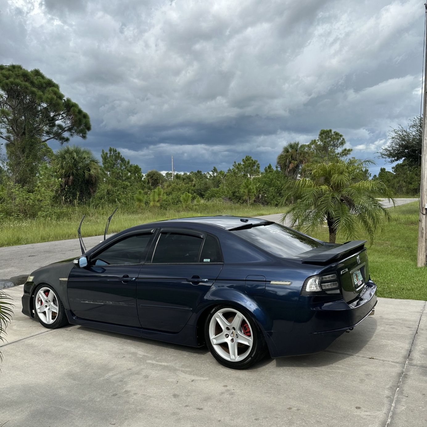 Profile of Delerik Morales