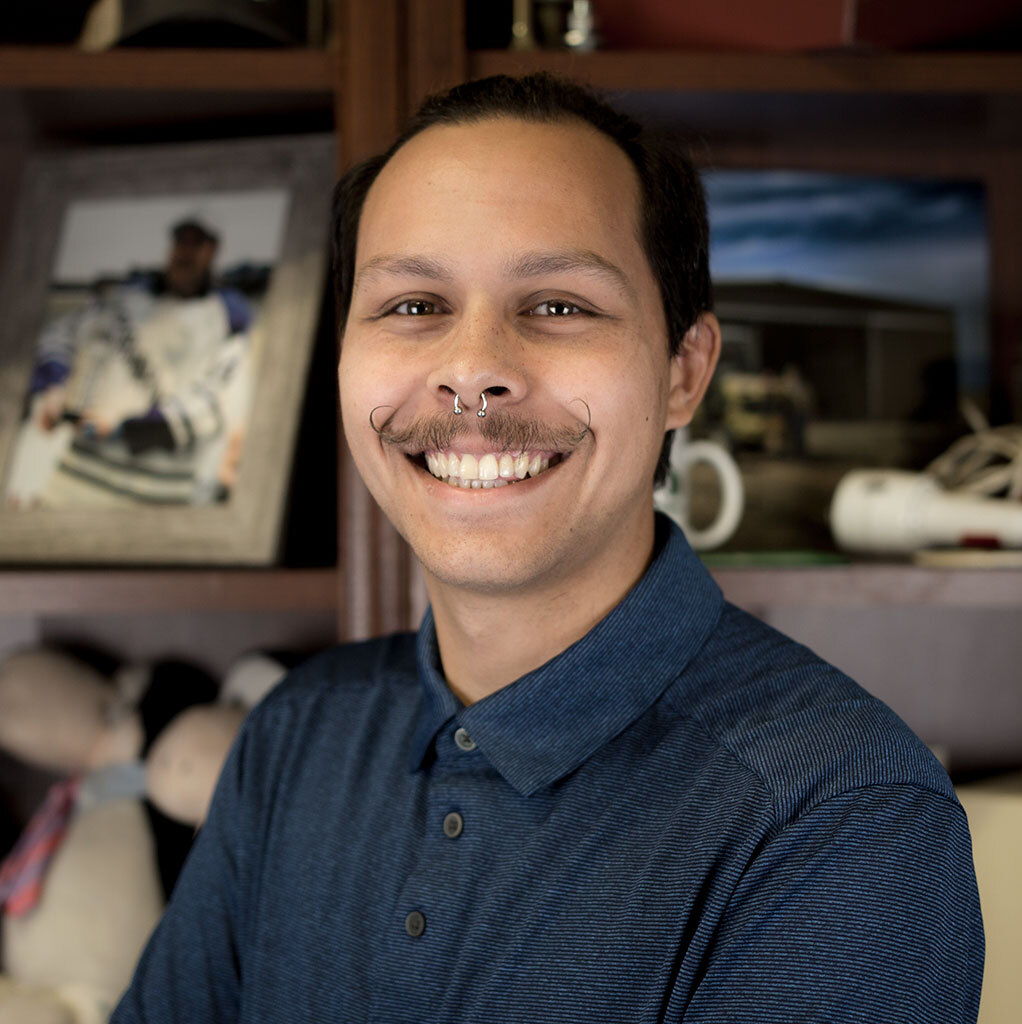 Profile of Stefan Thakur