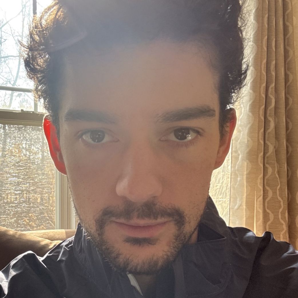 Profile of Ian Apsey