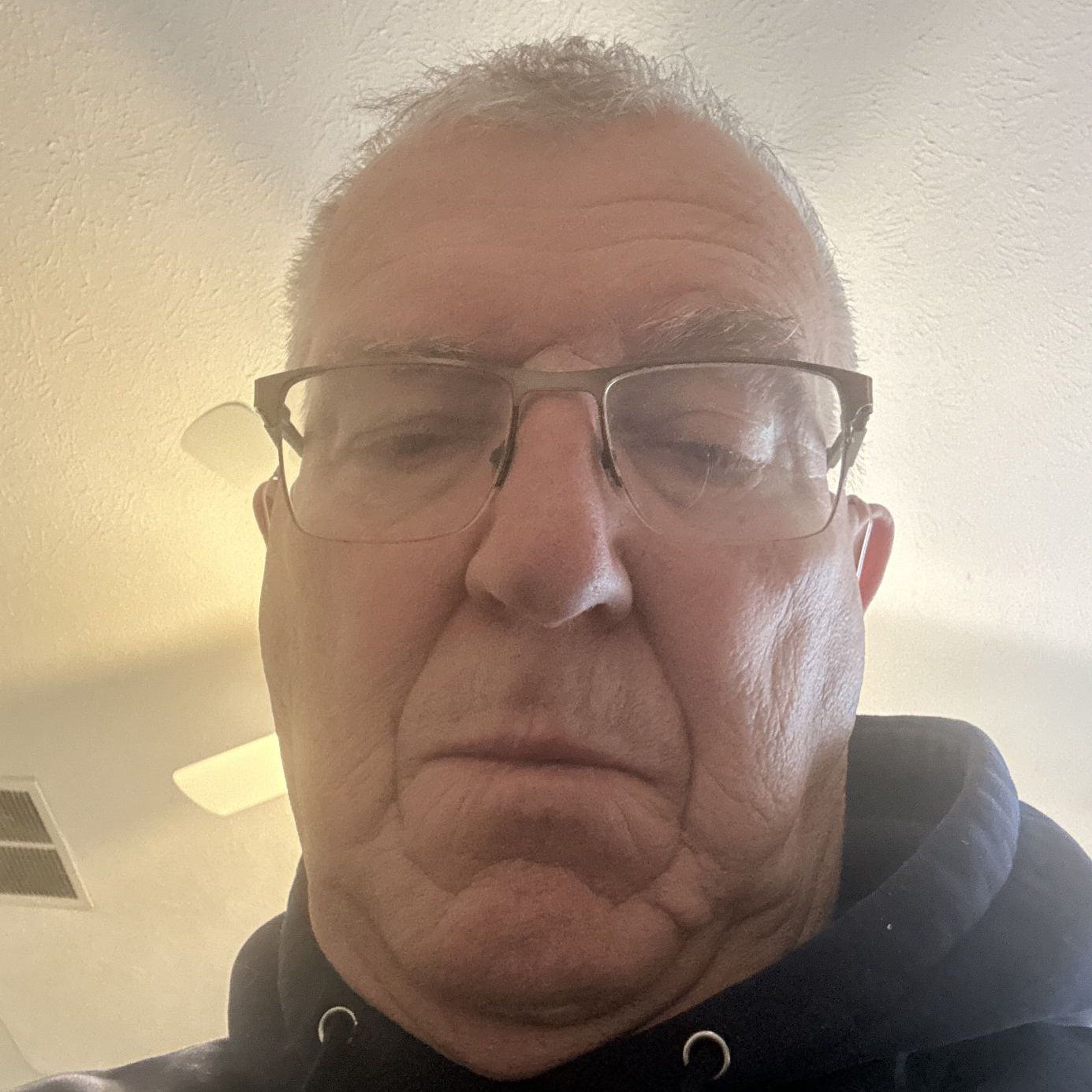 Profile of Glenn Robert Andrew