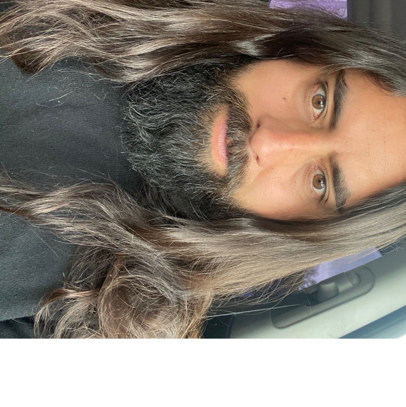 Profile of Eduardo Léon