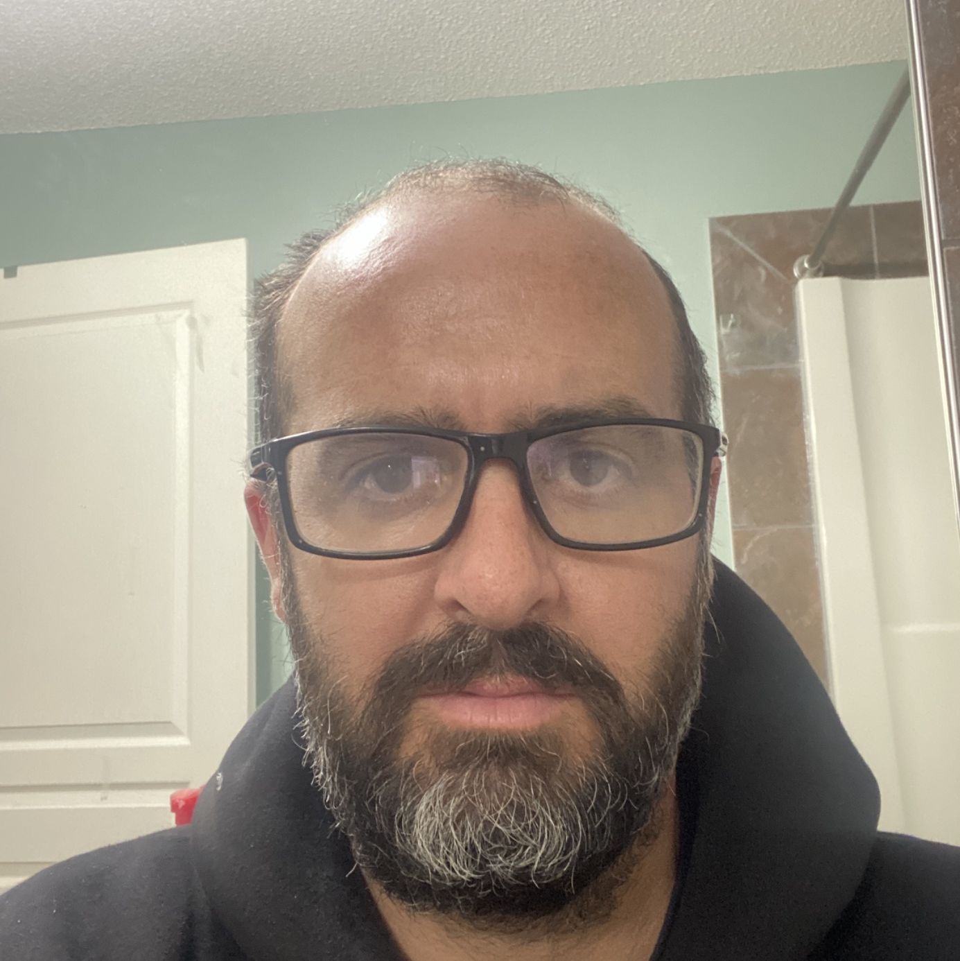 Profile of Lindsey Conroy