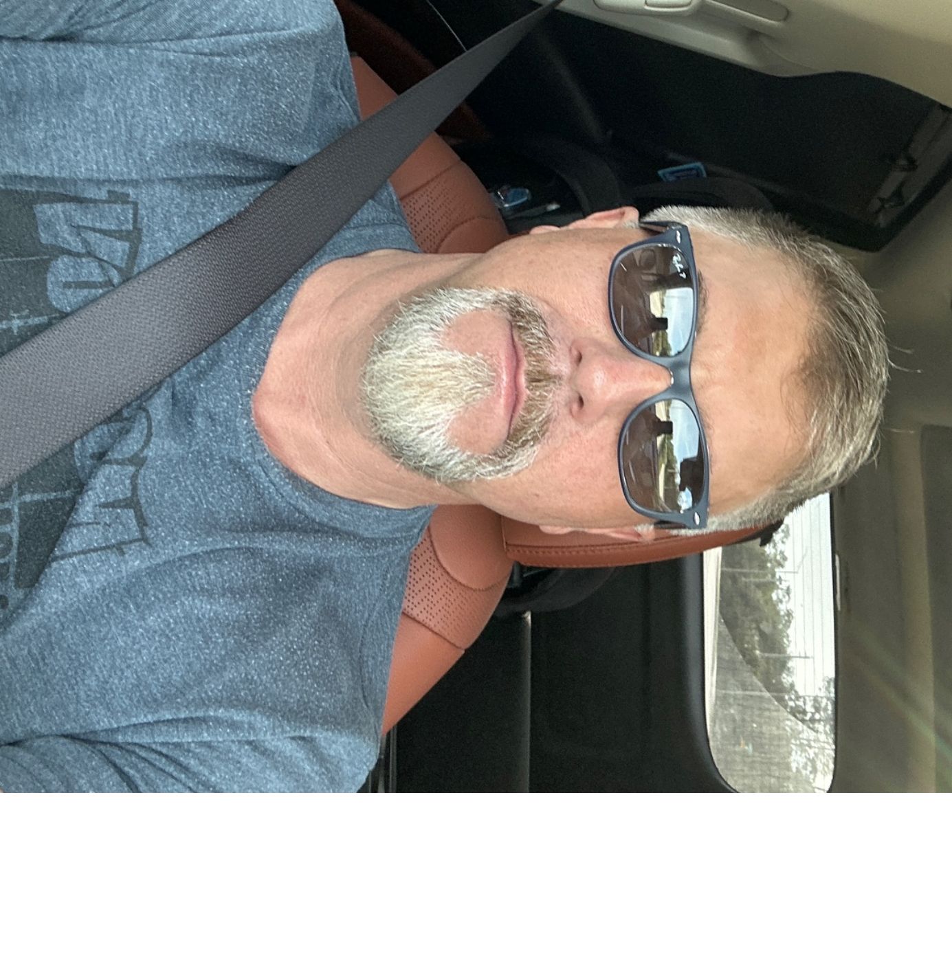 Profile of Mitchell Rossell