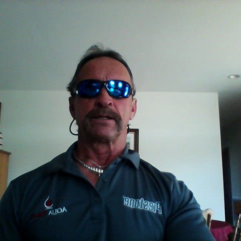 Profile of Bob Davis