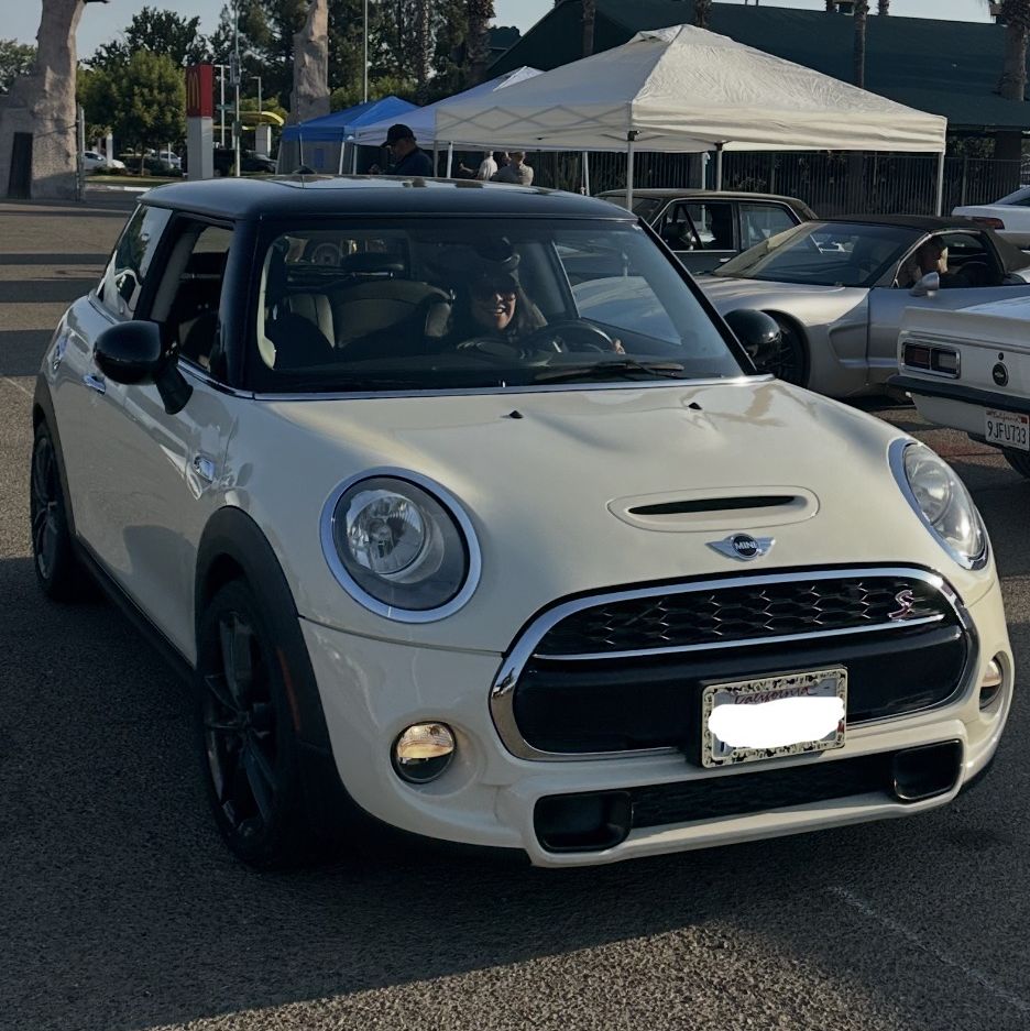 Profile of Angel Alvarez