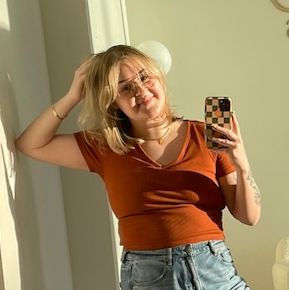 Profile of Rachel Ploutz