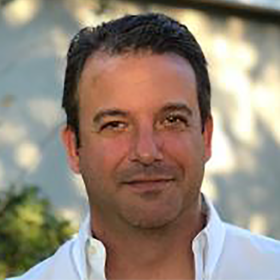 Profile of David Lincon