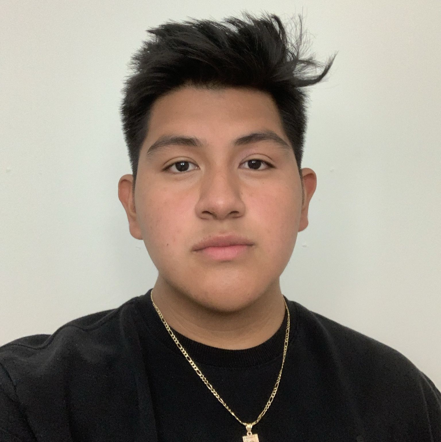 Profile of Oscar Cruz